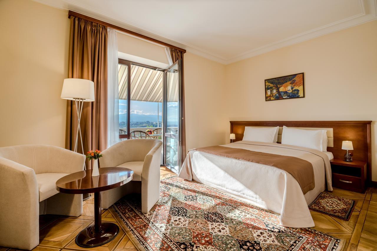 Areve Residence Boutique Hotel Yerevan Luaran gambar